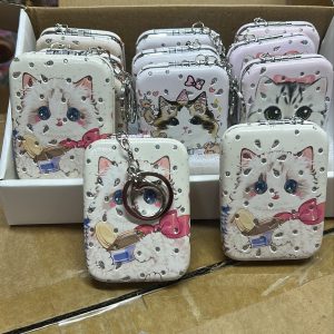 LMA-12 SEVİMLİ KEDİLER ANAHTARLIKLI CEP AYNA PAKETİ 12’Lİ